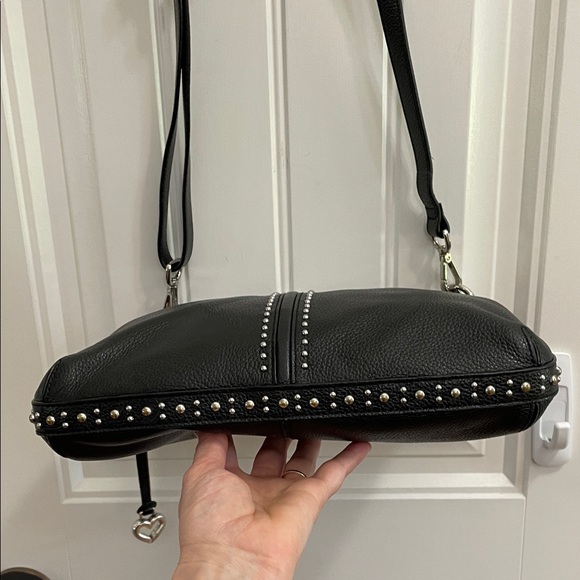 🖤🖤BRIGHTON Black Pebbled LeatherStudded Crossbody Bag with Heart Charm - Picture 7 of 11